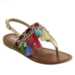 Refresh Pom Pom Thong Sandals